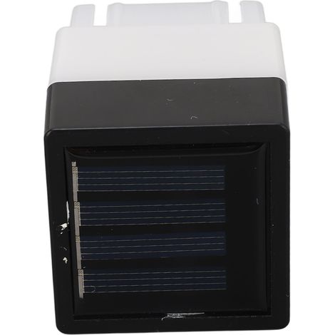Lampe solaire LED jaune chaud pour poteau de clôture, idéale pour jardin et terrasse. (1/5)
