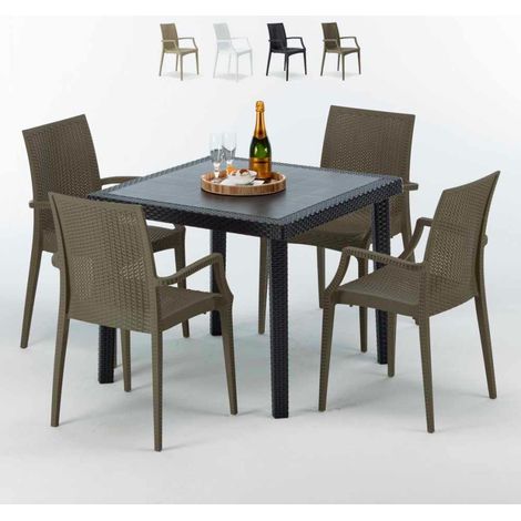 Grand Soleil – Ensemble table carrée noire 90x90cm avec 4 chaises empilables en poly rotin – Résistant aux intempéries – Design Made in Italy