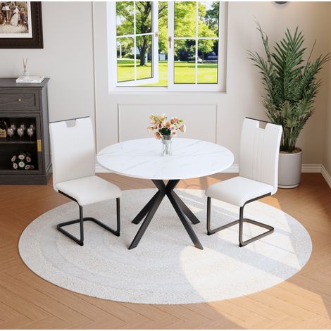 Set tavolo da pranzo rotondo effetto marmo bianco con 2 sedie in PU e metallo (1/5)
