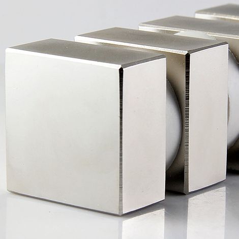 Aimants néodyme ultra-puissants de 40 x 40 x 20 mm, robustes, pour ateliers industriels et cuisines. (1/5)