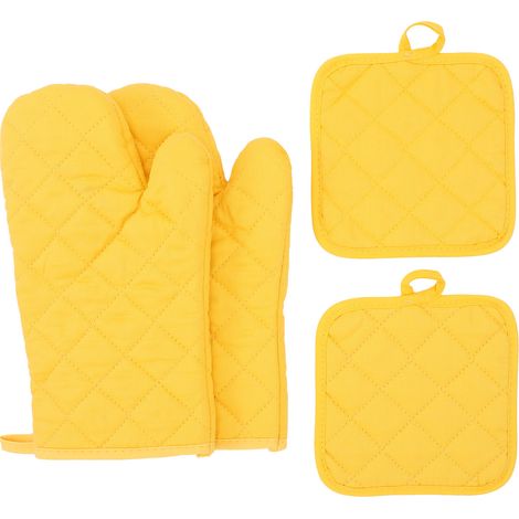 Juego de cuatro guantes resistentes al calor y a altas temperaturas, color amarillo liso. (1/4)