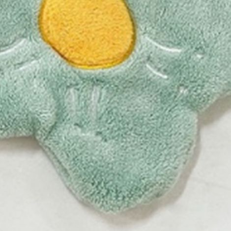 Serviette double épaisseur en polaire corail, forme de fleur, forte capacité d'absorption, douce et facile à suspendre, vert clair.