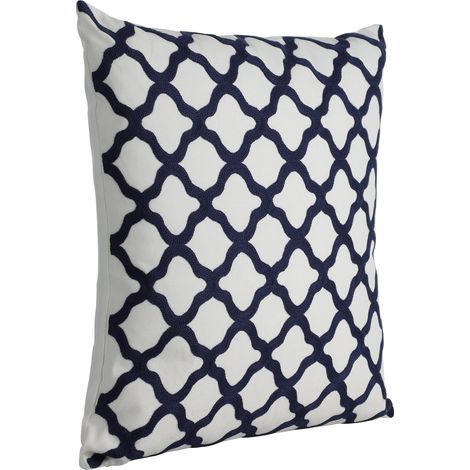 EGLO LIVING Kissen Chevery, klassisch elegantes Couch Zierkissen, Dekokissen aus Baumwolle und Polyester in Weiß und Blau, bestickter Kissenbezug mit Inlett, edles Sofakissen 45x45 cm (1/5)