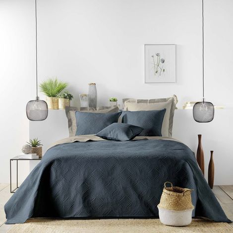 Couvre-lit 2 personnes matelassé 220x240 microfibre unie Romane bleu (1/3)