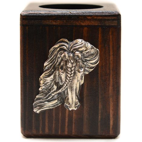 Caballo frisón: un candelabro de madera con la figura de un caballo, un recuerdo único tras la pérdida de un perro, hecho a mano por Art-Dog. (1/5)