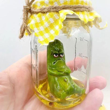 Grumpy Pickle in a Jar Sculpture, Handmade Cute Funny Emotional Support Creative Pickle Gift (1/3)