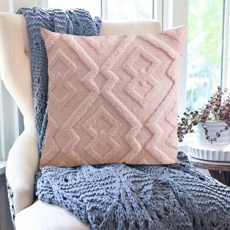 Housse de coussin Kiplyki en fausse fourrure, 45 x 45 cm, en velours doux à rayures, idéale pour les coussins décoratifs de canapé. (1/5)