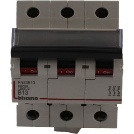 Interruttore magnetotermico 3 poli 3 moduli 13A  Bticino