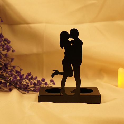 Porte-coussin en fer noir "Couple Romantique" - Bougeoir silhouette avec statuettes couple, cadeau idéal pour mariage, anniversaire ou Saint-Valentin (1/5)