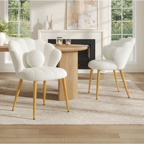 Set de 2 sillas de comedor 60x62,5x83 cm de felpa blanca y patas doradas - CHICFURN (1/5)