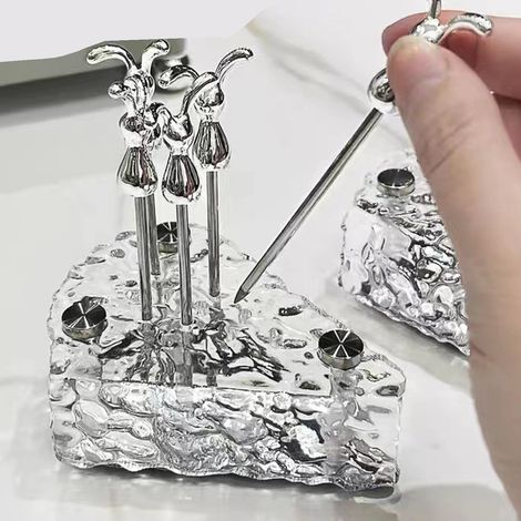 Ensemble de fourchettes à fruits en forme de lapin, en acier inoxydable, pour desserts et gâteaux, idéal pour les fêtes. (1/5)