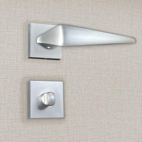 Poignée de porte design à condamnation finition aspect chrome mat Sofia - KATCHMEE