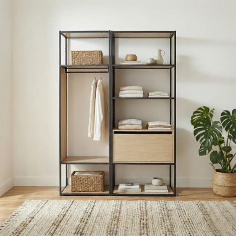Los mit 2 OSLO-Kleiderständern aus Holz und Metall