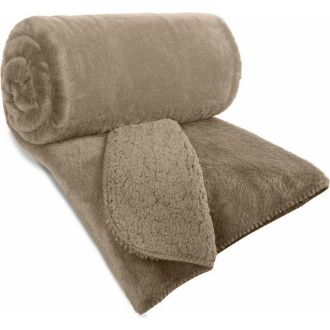 Nina Pelz-Tagesdecke 170x210 cm beige (1/5)