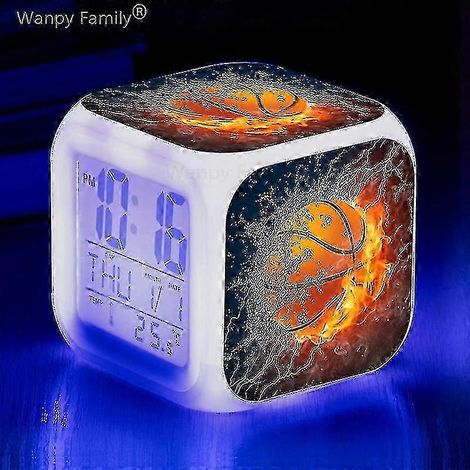 Réveil de basket-ball, montre électronique lumineuse multifonctionnelle à 7 couleurs changeantes, minuteur de réveil pour enfant, convient au vert militaire taïwanais. (1/5)