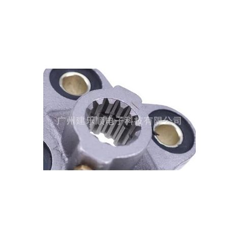 Der Hydraulikpumpenkupplungsstecker D140524 ist für die 13-Zahn-Verzahnung der CS-IH1825 350350B310G450+ geeignet. (1/4)