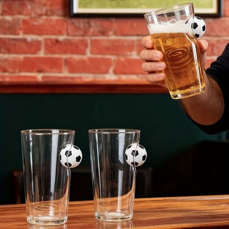 Ensemble de verres moulés monoblocs haut de gamme (3 pièces) — Verres à boire et chopes à bière en forme de ballon de football (1/5)