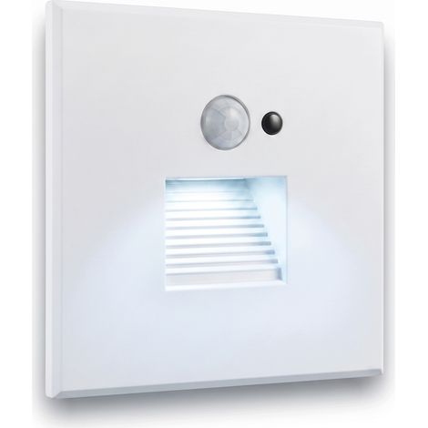 Plafoniera a LED per scale, bianca, 230V, in alluminio, con sensore di movimento e crepuscolare, 6000K. (1/5)