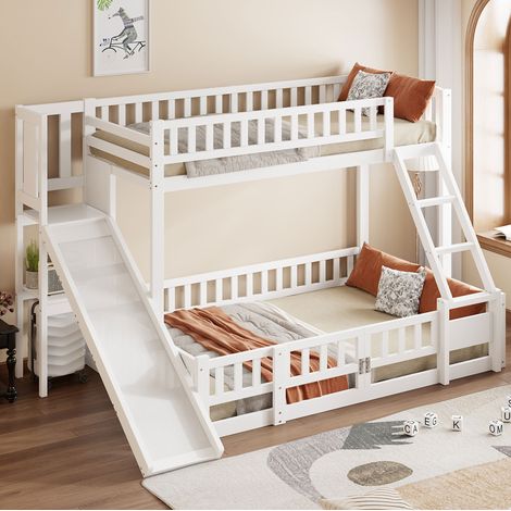 Litera infantil 140x200 cm con rampa, escalera, estanterías y barrera, en pino y MDF, blanca, certificada EN747, ideal para dormitorio infantil – CHICFURN (1/5)