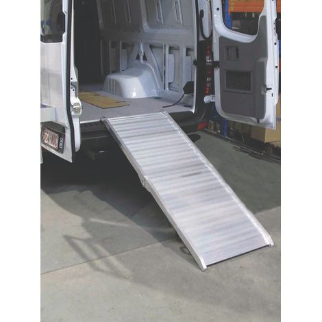 Metalworks – Rampe de chargement en aluminium 2000x600mm 400kg – VAP1910 – Surface antidérapante – Pliable et légère (1/7)