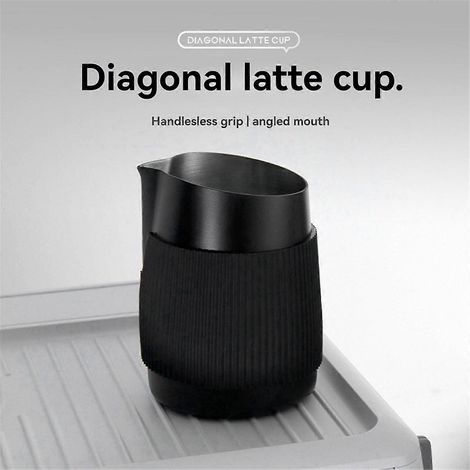 Tasse à ouverture pointue et oblique, design à tirer, couleur unie, pour mousse de lait, noire (1/5)