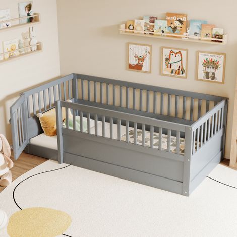 Lit enfant , cadre de lit en bois avec barrière et porte