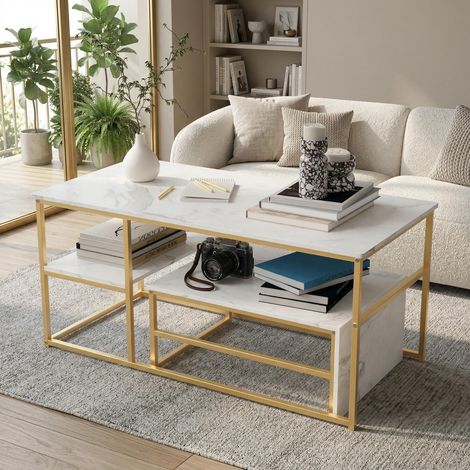 Couchtisch-Set 105 x 52 x 48,5 cm im skandinavischen Stil mit offenem Fach und goldenem Stahlrahmen, weiße Marmoroptik mit Goldakzenten (1/5)
