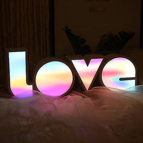 Lettre d'amour, caisson lumineux, maquette, proposition de décoration créative, publicité, lumières colorées, mise en page de festival, maquette de lettre, lumières (1/4)