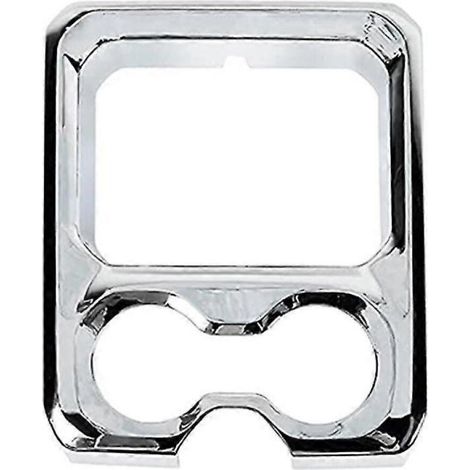 Embellecedor plateado en el panel del portavasos del reposabrazos delantero de la consola central.