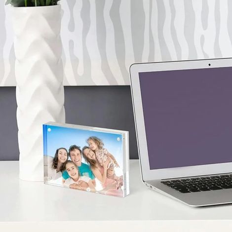 Cadre Photo en Acrylique Transparent 20 X 15 Cm, Affichage Autoportant Double Face avec 4 Aimants, pour Décoration de Bureau, Maison, Bureau (1/5)