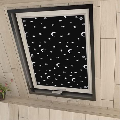 100 % occultant pour fenêtre de toit - Sans perçage - Protection solaire - Avec ventouses - Motif lune et étoiles - 76 x 115 cm (1/5)