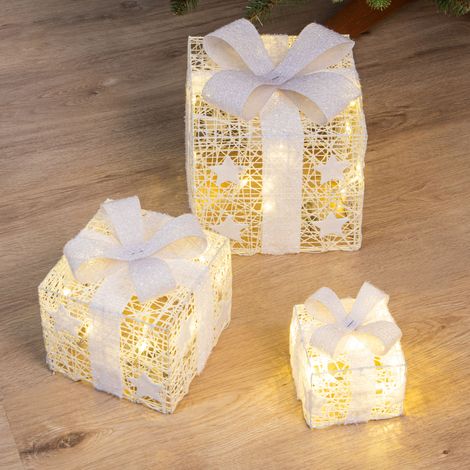 Spetebo – Lot de 3 boîtes cadeaux LED blanches avec minuterie – Dimensions 24/20/15 cm – Éclairées blanc chaud pour décoration de Noël