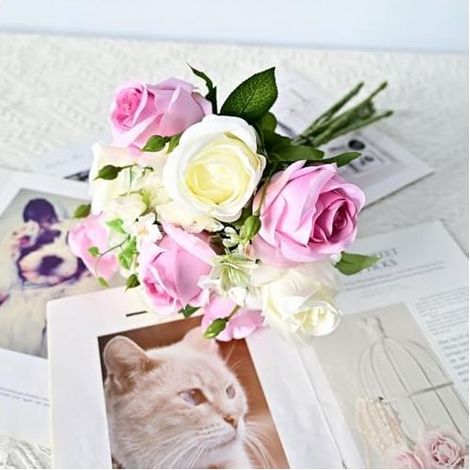 Bouquet de roses artificielles réalistes de 45 cm avec 9 têtes pour décoration d'intérieur, centres de table de mariage et arrangements de mariée (rose) (fuchsia) (1/5)