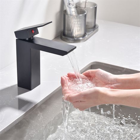 Einhebelmischer Küchenarmatur Waschtischarmatur für Boiler Schwarz für Kaltwasser und einen Wasserboiler konzipiert (1/5)