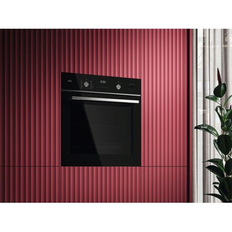 Elektrischer Ofen AEG Series 6000 schwarz 72 Liter