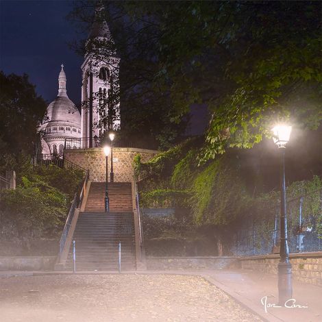 Tableau sur verre escalier Montmartre 45x45 cm - Impression sur Verre - Image HD  imprimée sur Verre - Tableau mural décoratif en verre - Finition Brillante - Fabriqué en France (1/5)