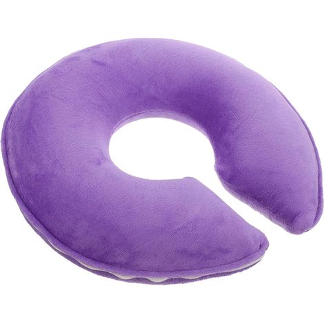 Oreillers en mousse à mémoire de forme dans des draps avec un support supplémentaire pour les (1/5)
