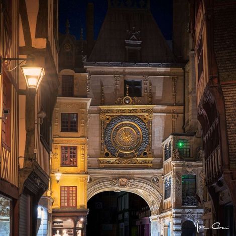 Tableau sur toile gros horloge Rouen de nuit 45x45 cm - Impression sur Toile Murale Décorative - Image imprimée en HD sur Toile - Toile sur Châssis en Bois FSC - Fabriqué en France