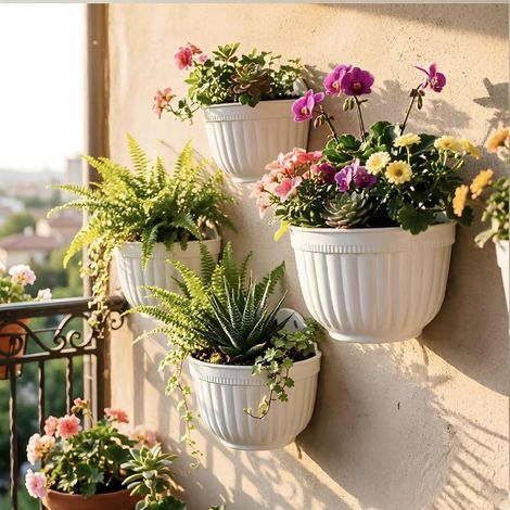 Lot de 5 pots de fleurs en résine à suspendre verticaux pour jardin, salon, fenêtre, intérieur ou extérieur, pour cuisine, herbes, balcon, balustrade, clôture, chambre à coucher, décoration blanche (1/4)