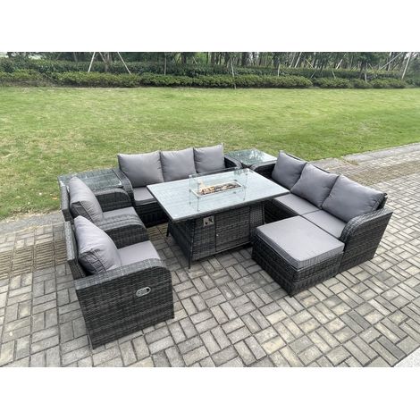 Fimous Polyrattan Gartenmöbel Set Gas Feuerstelle Esstisch mit 2 Beistelltischen Sessel Loveseat Sofa 2 Großer Hockern (1/5)