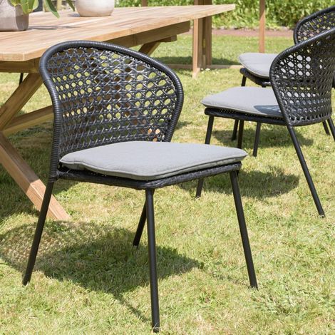 MALO - Lot de 2 chaises rotin synthétique noir dossier arrondi ajouré (1/5)