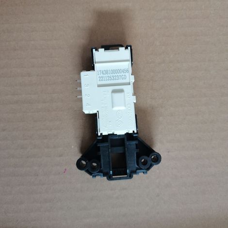 New door lock parts for fully automatic front-loading washing machines new three-pin door switch.