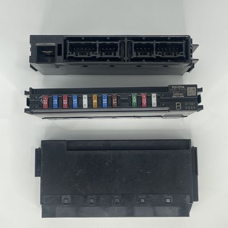 Boîte à fusibles Toyota importée 82641-28030, relais Denso 110600-1181