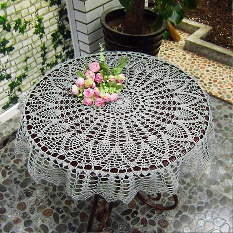 Nappe ronde de 90 cm en coton blanc, ajourée et crochetée à la main, idéale pour un mariage ou une salle à manger. (1/5)