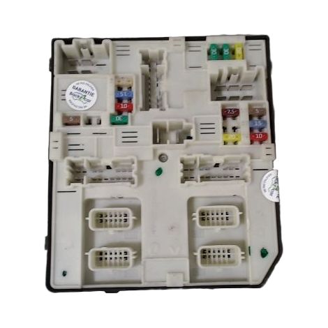 [PRODUIT D'OCCASION] Boite A Fusibles RENAULT Megane ♻️ Ref Oe. Usm2010 - Garantie à vie (1/5)