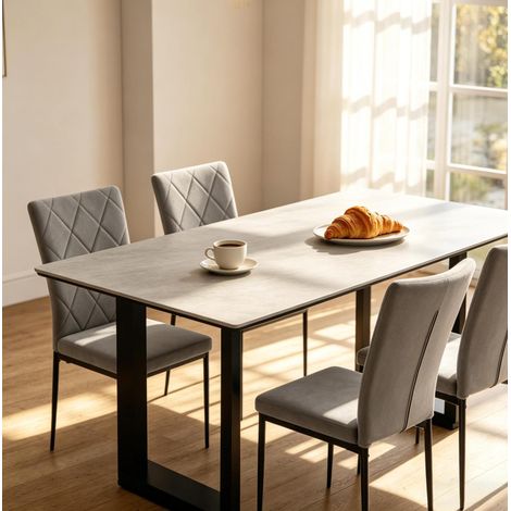 Conjunto de 4 sillas tapizadas de terciopelo gris OKMYHOME (1/5)