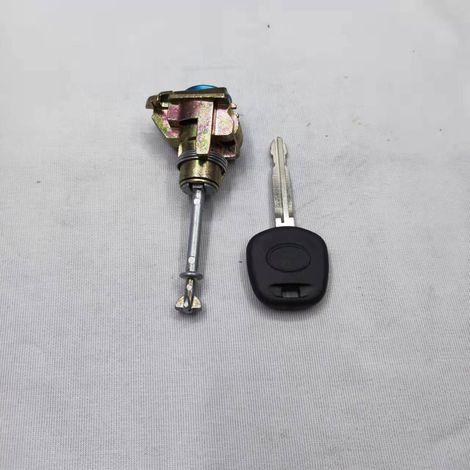 Suitable for Toyota door lock cylinders, Vios door lock cylinders, and car lock cylinders. Bulk discounts available. (1/4)