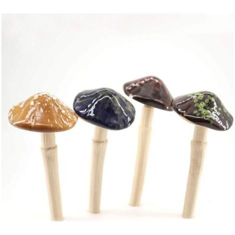 Champignons de Jardin en Céramique, 4 Pcs Fée Jardin Couleur Tinkling Toadstool, Champignons Céramique Pelouse Ornement en Pot Décoration pour DIY Dollhouse Potting Flowerpot Plant Statue (1/5)