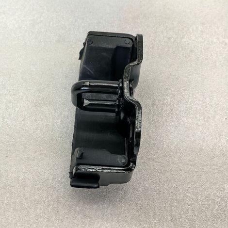 90570-4EA0A is suitable for Nissan Qashqai J11 models 2016-2024, including the rear door latch and tailgate latch. (1/4)