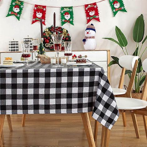 Nappe rectangulaire à carreaux rouges et blancs, idéale pour une fête de Noël ou un salon. (1/5)